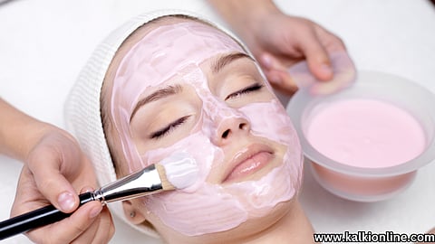 Use curd to get rid of winter skin problems.