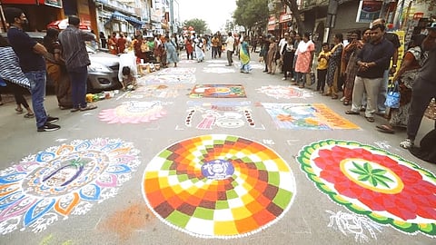தெருவில் ரங்கோலி..பார்க்கில் கச்சேரி..களைகட்டும் மைலாப்பூர் திருவிழா!
