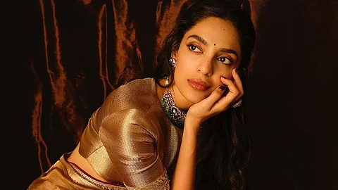 sobhita dhulipala