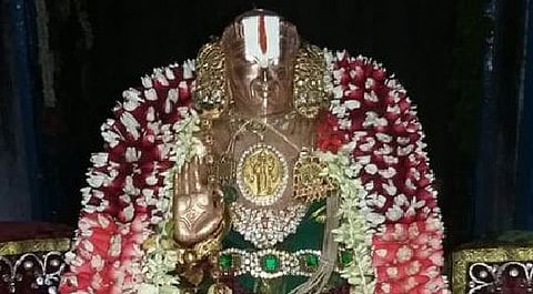 ;Azhvan Azhvan" Koorathazhwan