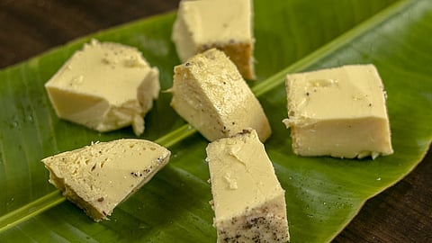 Pasu Seempaalil Ithanai Nanmaigalaa?