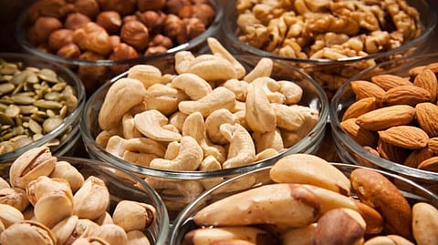 Nine dry fruits that improve eyesight