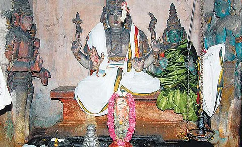 A miraculous shrine blessed by Lord Shiva in five colours