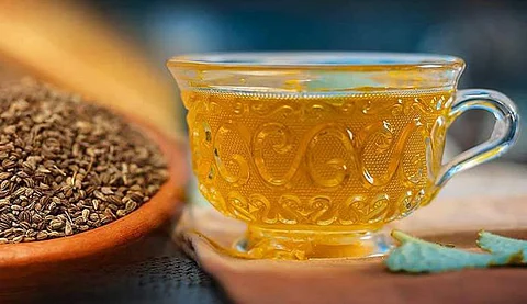 Benefits of drinking herbal tea after a heavy meal
