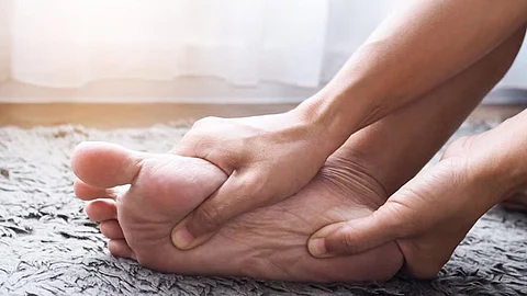 8 Tips to Protect Diabetic Feet