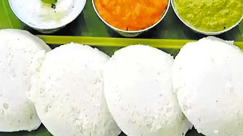 மல்லிப்பூ இட்லி...