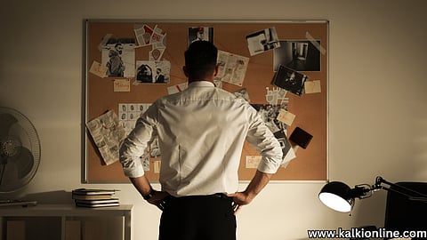 A man turned detective to find a lost smartphone.