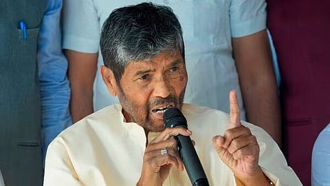 Pasubathi kumar paras