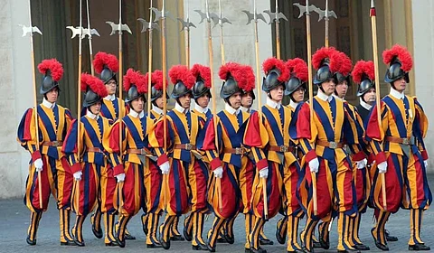 Does the world's smallest country, the Vatican, have an army?