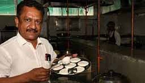 Iniyavan's world record of introducing 2547 types of idli