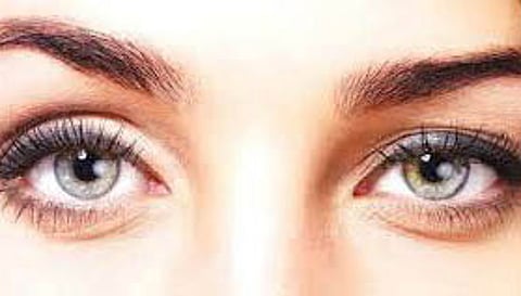 Causes and remedies for frequent blinking in some people