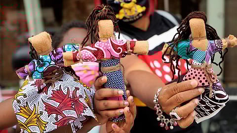 Present Abayomi Dolls