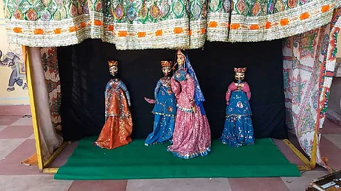 கத்புட்லி பொம்மலாட்டம்