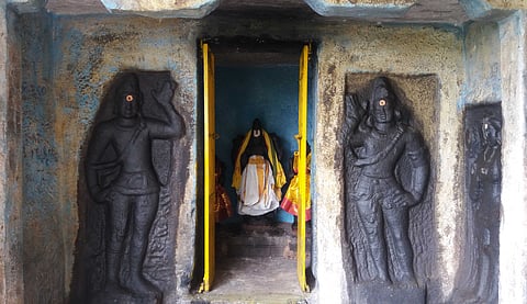 கரிவரதராஜப் பெருமாள் குடைவரை கோயில்