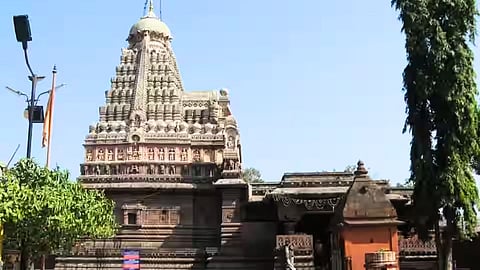 கிரிஷ்னேஷ்வர் கோவில் ...