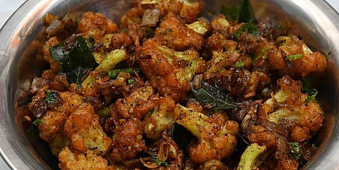 Cauliflower curry leaves fry