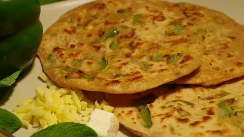 Paneer capsicum parotta