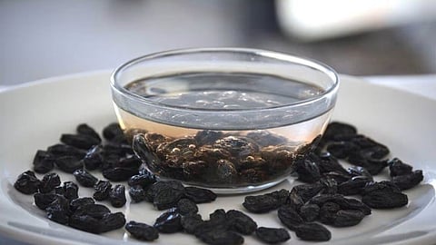 Dried raisins soaked in water