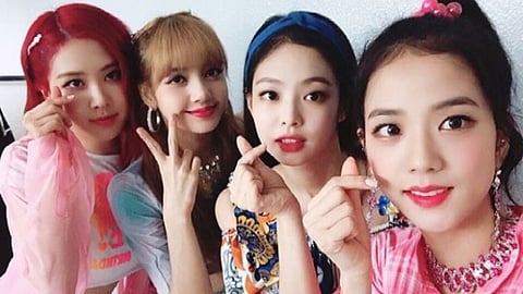 South korean finger heart symbol