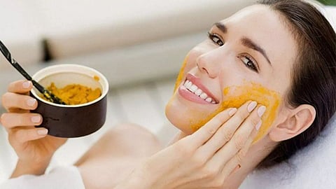 மனச்சோர்வை நீக்கி மூளைக்குப் புத்துணர்ச்சி தரும் மஞ்சள்!