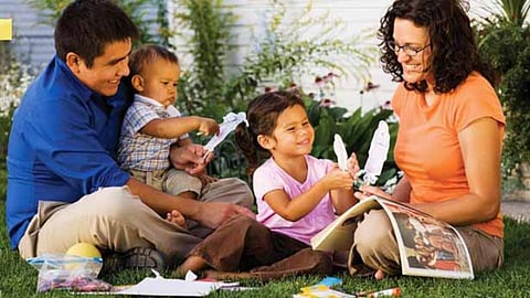 மகிழ்ச்சியான குடும்பம்