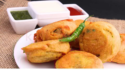 Mangalore Special Spicy Phonda and Gosumalli Kozhukkattai!