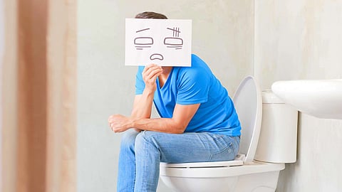 pooping