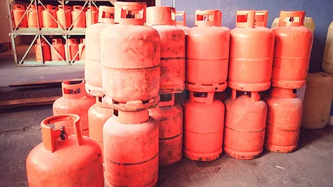 gas cylinder in winter