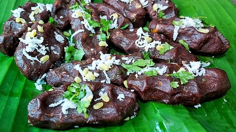 black black rice murungai keerai kolukattai