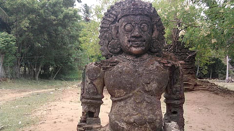Sayavanam Sathukka bootham