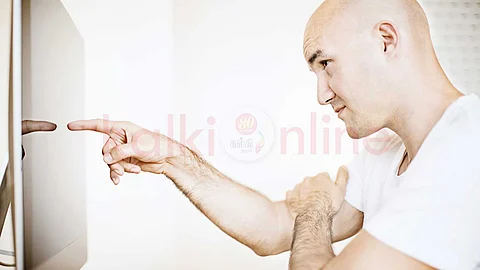 How to defeat enemies?
