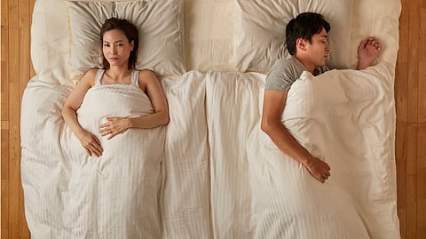 ‘SLEEP DIVORCE’ என்றால் என்ன? அது ஆரோக்கியமானதா?