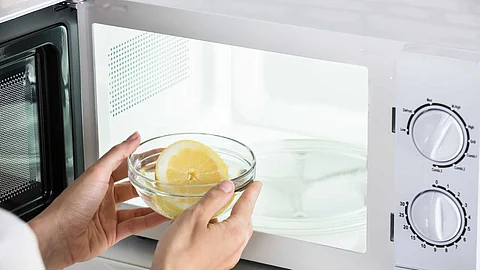 microwave cleaning tips