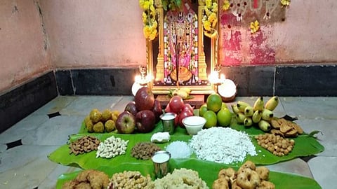 Purattasi Sanikizhamai vazhipadu