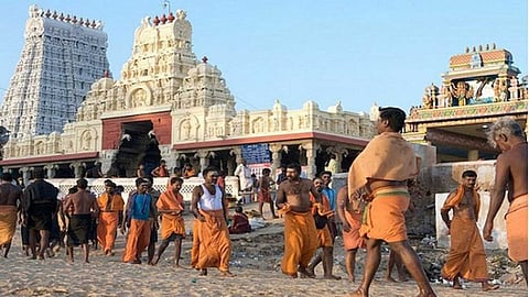 Koyil Prakara Valam varuthal