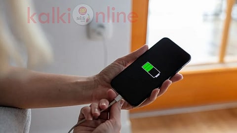 Charging Mobile Phone(Smartphone)