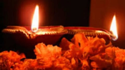 Karthigai Deepa Vazhipadu