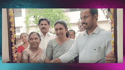 Donate 8 lakhs to the school