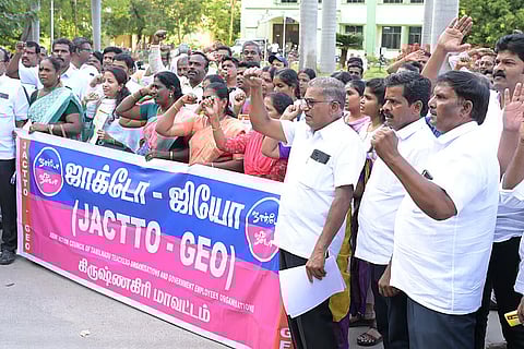 GOVT EMPLOYEES PROTEST
