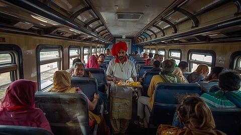 indian railway offer food