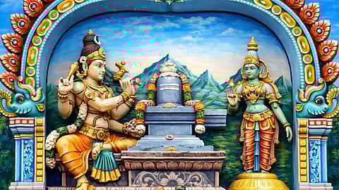 Immayilum nanmai tharuvar temple