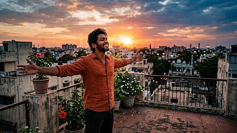 Man on the terrace in the morning
- நேர்மறை எண்ணங்கள்