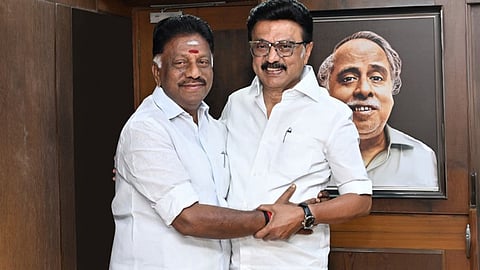 O.pannir selvam and stalin