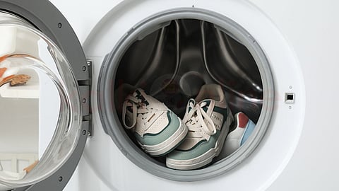 Sneaker Wash | ஸ்னீக்கர் பராமரிப்பு