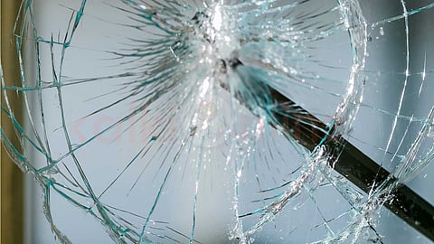 கண்ணாடி உடைவது - science of broken glass
