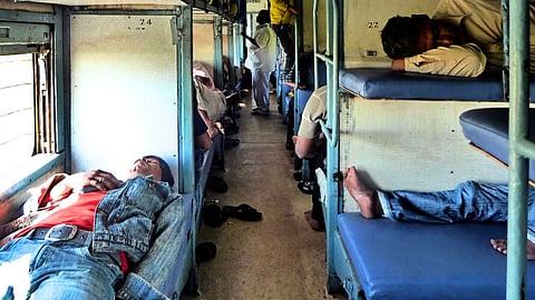 லோயர் பெர்த் - lower berth quota eligibility,