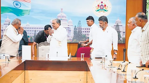 ಸಭೆಯಲ್ಲಿ ಸಿಎಂ ಹಾಗೂ ಡಿಸಿಎಂ