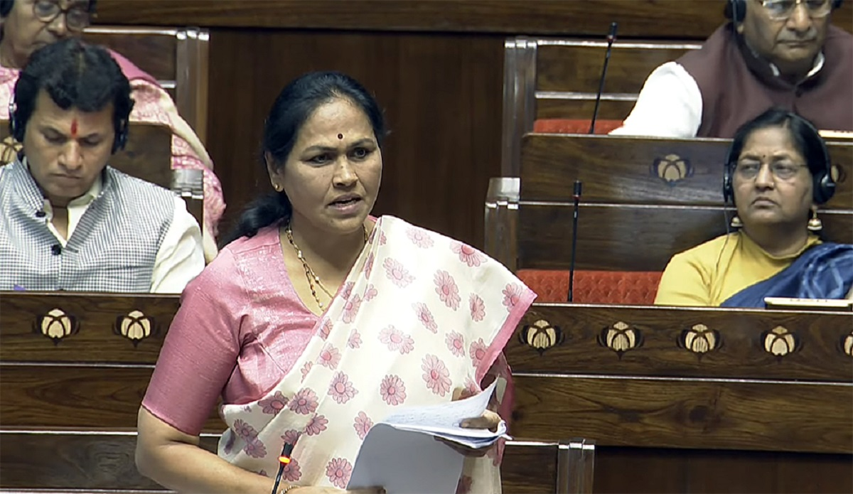 Shobha Karandlaje apologises to people of Tamil Nadu