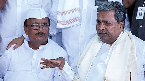 B.R. Patil and Chief Minister Siddaramaiah