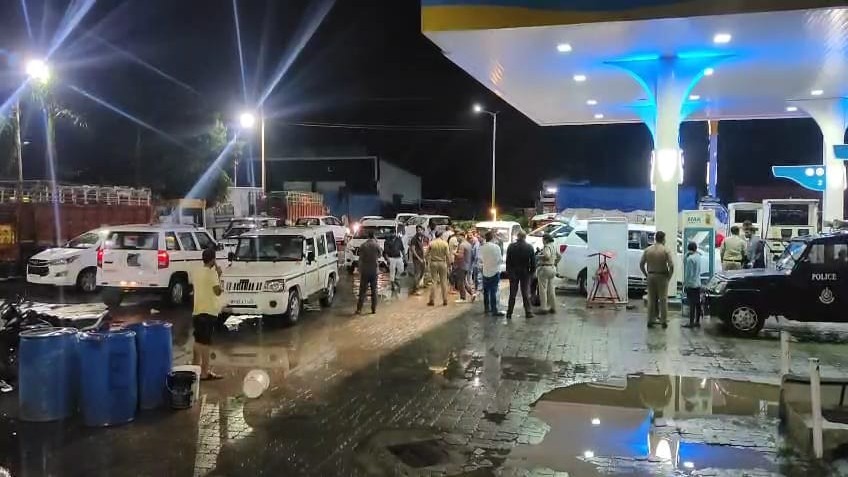 Adulterated diesel stalls 19 vehicles in MP CM Mohan Yadavs convoy
